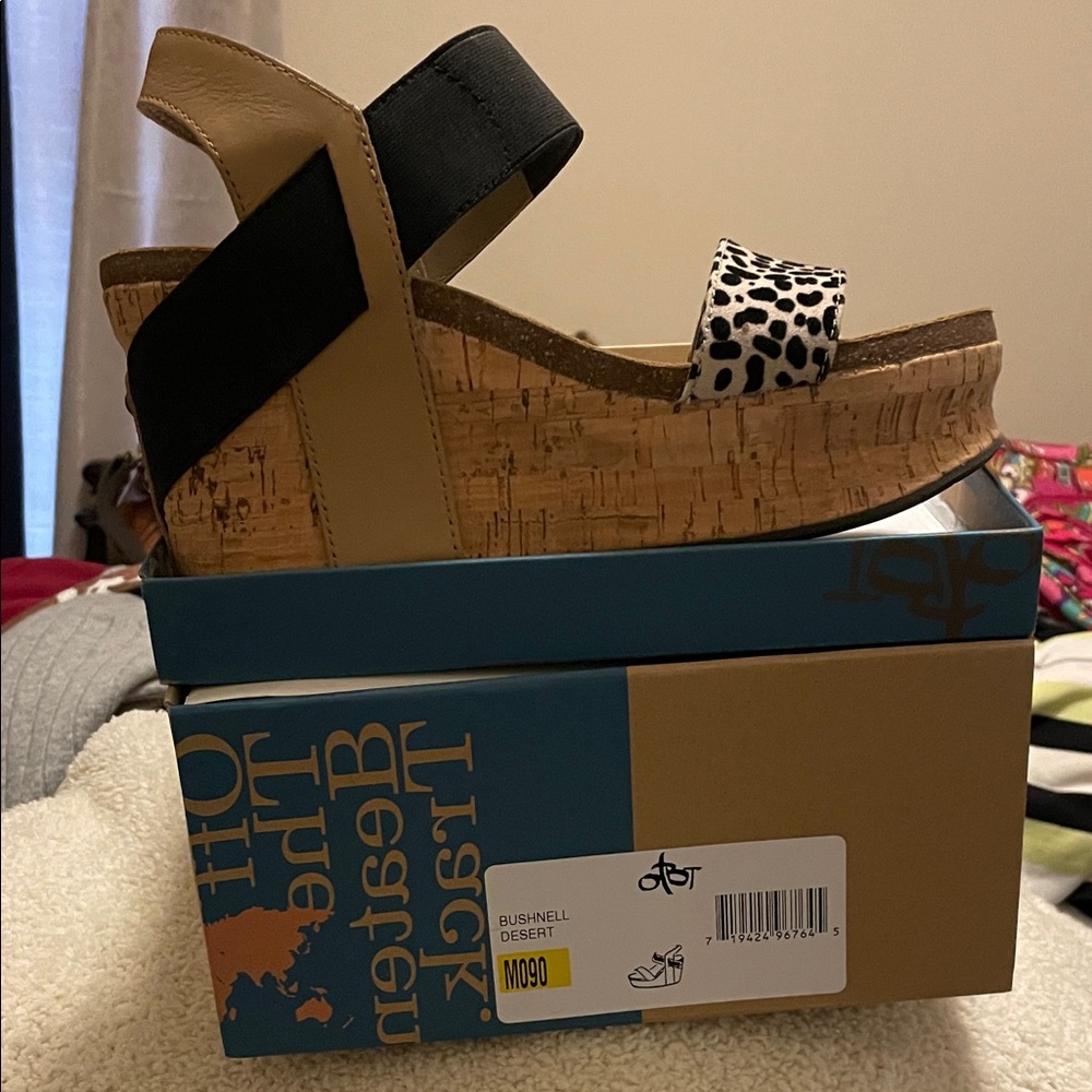 OTBT Tan and Black Wedges with Animal Print